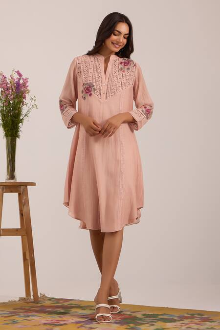 OMI Pink Chanderi, Cotton Satin Embroidery Split V-neck Kurta Set Online at Aza Fashions OMI_Pink Chanderi, Cotton Satin Embroidery Split V-neck Kurta Set _Online_at_Aza_Fashions