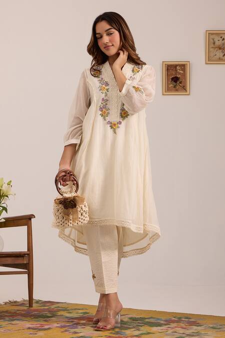 Buy_OMI_Off White Chanderi, , Satin Embroidery Split V-neck Kurta Set 