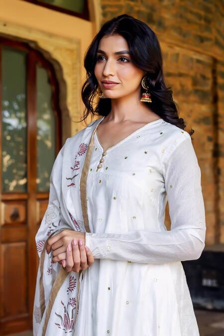 Shop_Missprint_White Chanderi, Cotton Embroidery V-neck Nisha Anarkali Kurta Set _Online_at_Aza_Fashions