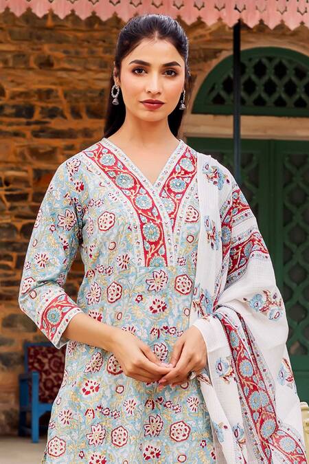 Buy Missprint Teal Cotton Embroidery V-neck Kavita Kurta Suit Set Online at Aza Fashions Buy_Missprint_Teal Cotton Embroidery V-neck Kavita Kurta Suit Set _Online_at_Aza_Fashions