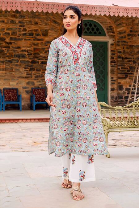 Missprint Teal Cotton Embroidery V-neck Kavita Kurta Suit Set at Aza Fashions Missprint_Teal Cotton Embroidery V-neck Kavita Kurta Suit Set _at_Aza_Fashions