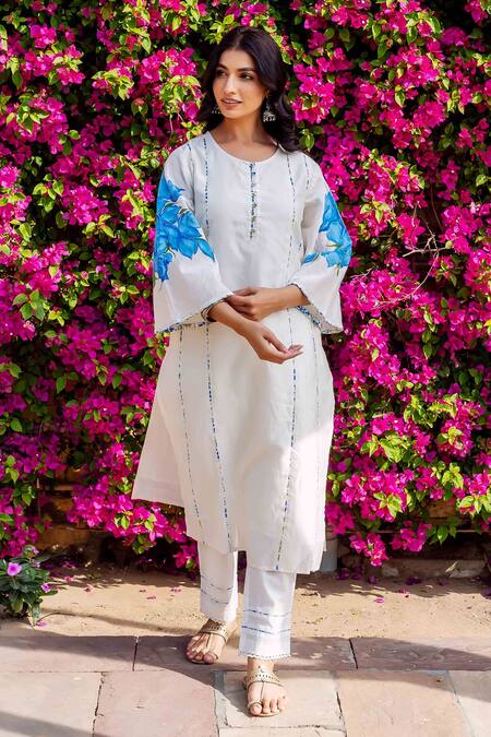 Shop_Missprint_White Cotton, Silk Embroidery Round Neck Aarohi Chanderi Brush Painted Set _Online_at_Aza_Fashions