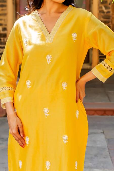 Shop_Missprint_Yellow Cotton, Silk Embroidery V-neck Chanderi Kurta Set _Online_at_Aza_Fashions