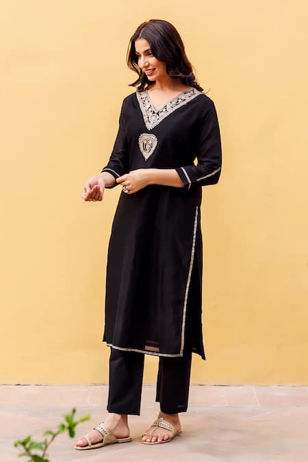 Missprint_Black Cotton Embroidery V-neck Chanderi Kurta And Pant Set _Online_at_Aza_Fashions