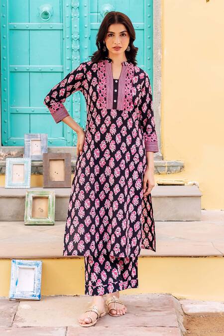 Shop_Missprint_Black Cotton Embroidery Collared Printed Kurta Set _Online_at_Aza_Fashions