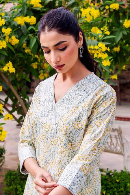 Buy_Missprint_Mint Cotton Embroidery V-neck Zoya Kurta Set 