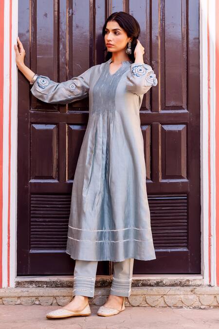 Buy_Missprint_Slate Cotton, Silk Embroidery Split V-neck Chanderi Kurta Set 