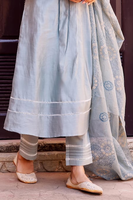 Buy_Missprint_Gray Cotton, Silk Embroidery Mandarin Collar Slate Blue Chanderi Kurta Set _Online_at_Aza_Fashions