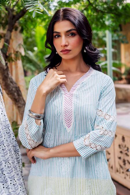 Buy_Missprint_Blue Cotton Lace Split V-neck Pastel Kurta Set _Online_at_Aza_Fashions