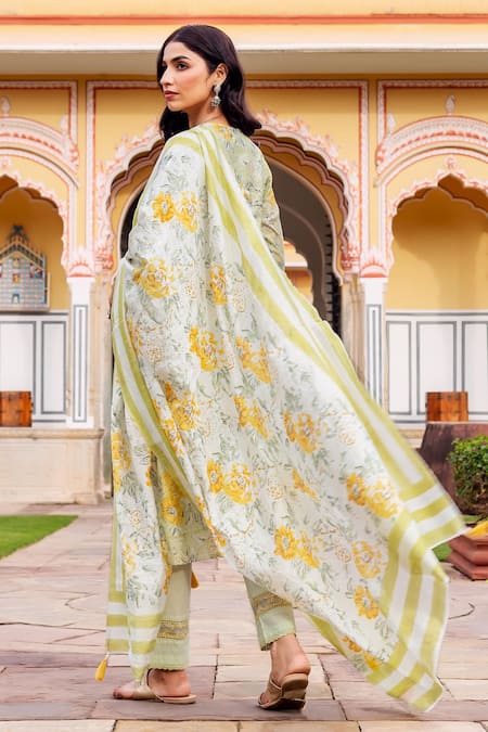 Missprint Pastel Green Chanderi Kurta Set 