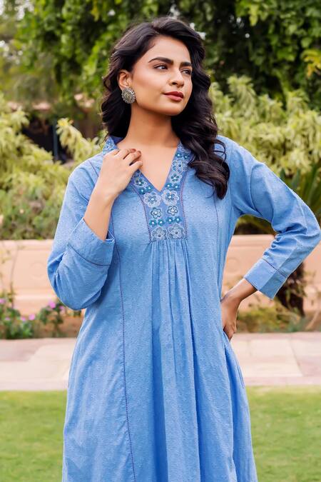 Missprint_Blue Cotton Embroidery V-neck Saira Sky Anarkali Set _Online_at_Aza_Fashions