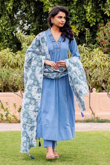 Missprint Blue Cotton Embroidery V-neck Saira Sky Anarkali Set 