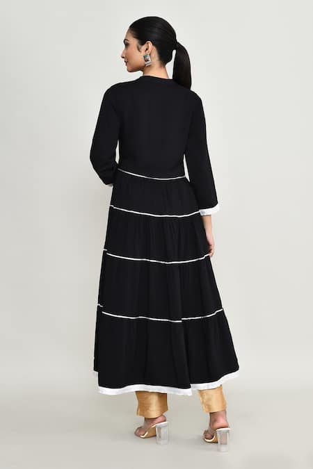 Abbaran_Black Rayon, Silk Embroidery V-neck Kurta Set _Online_at_Aza_Fashions