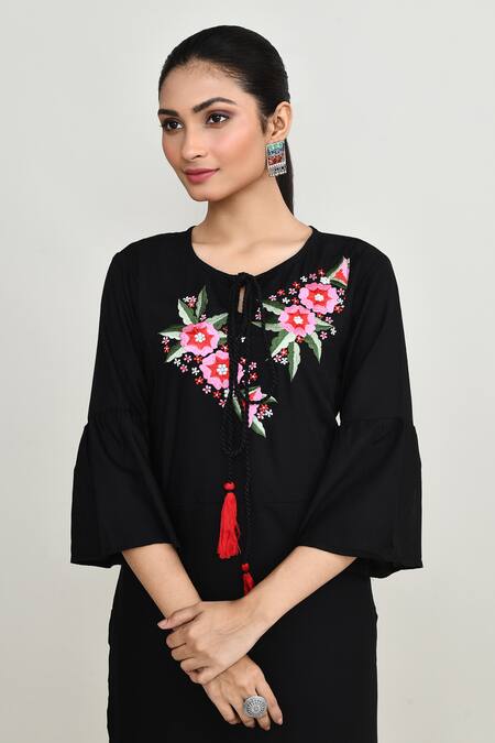 Shop_Abbaran_Black Rayon Embroidery Round Neck Kurta Set 