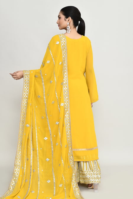 Abbaran Yellow Embroidered Straight Kurta Set 