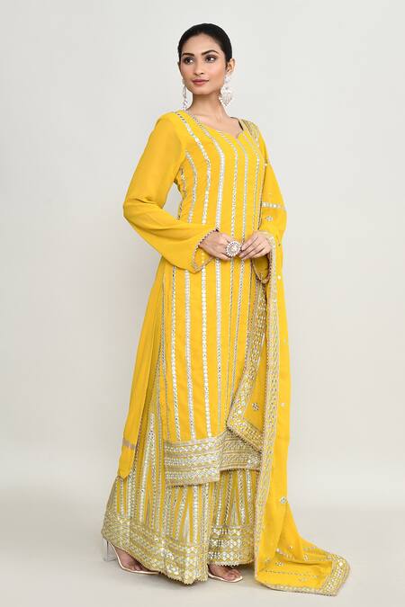 Buy_Abbaran_Yellow Chinon Sequins, Embroidery Round Neck Straight Kurta Set _Online_at_Aza_Fashions