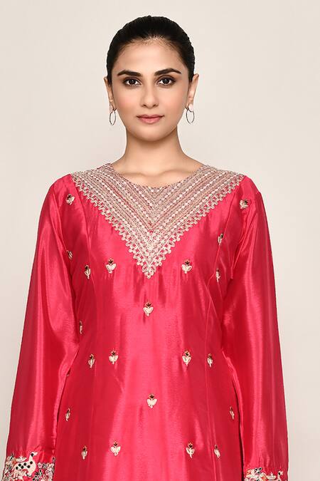 Abbaran Pink Chinon, Organza Sequins, Embroidery V-neck Kurta Palazzo Set Online at Aza Fashions Abbaran_Pink Chinon, Organza Sequins, Embroidery V-neck Kurta Palazzo Set _Online_at_Aza_Fashions