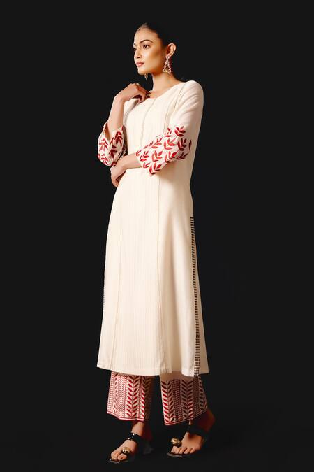 Buy Devnaagri Ivory Silk, Chanderi, Kota Doria Embroidery Round Neck Kurta Pant Dupatta Set Online at Aza Fashions Buy_Devnaagri_Ivory Silk, Chanderi, Kota Doria Embroidery Round Neck Kurta Pant Dupatta Set _Online_at_Aza_Fashions