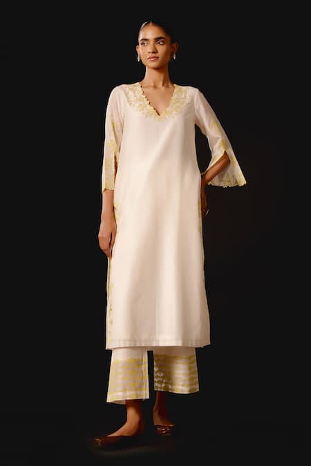 Devnaagri_Ivory , Chanderi, , Embroidery V-neck Kurta Set _Online_at_Aza_Fashions