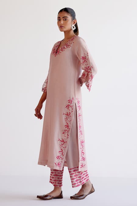 Shop_Devnaagri_Blush , Chanderi, Organza Embroidery Split V-neck Pink Kurta Set _Online_at_Aza_Fashions