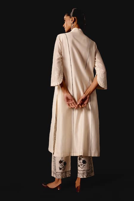 Shop Devnaagri Ivory Silk, Chanderi Embroidery V-neck Kurta Set at Aza Fashions Shop_Devnaagri_Ivory Silk, Chanderi Embroidery V-neck Kurta Set _at_Aza_Fashions