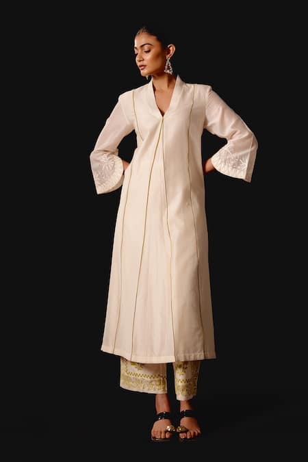 Devnaagri Ivory Silk, Chanderi Embroidery V-neck Yellow Kurta Set Online at Aza Fashions Devnaagri_Ivory Silk, Chanderi Embroidery V-neck Yellow Kurta Set _Online_at_Aza_Fashions