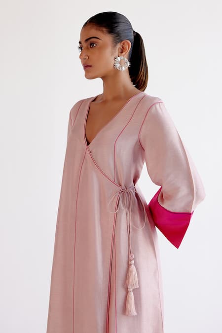 Buy_Devnaagri_Blush Tussar, Silk V-neck Pink Kurta Set With Dupatta 