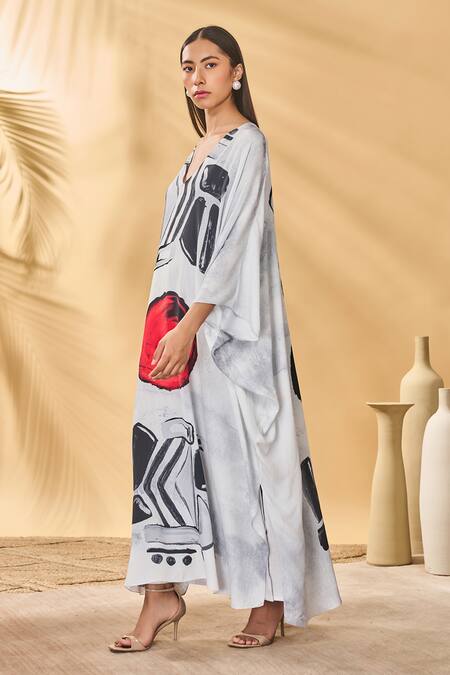 Buy_Masaba_White Crepe, Silk V-neck Noise Kaftan _Online_at_Aza_Fashions