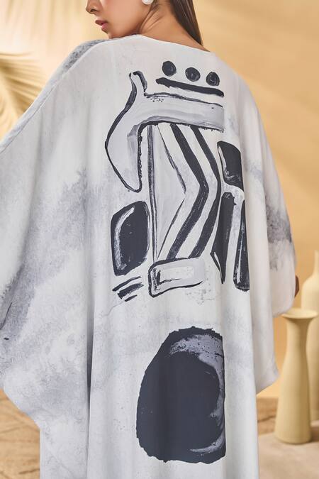 Shop_Masaba_White Crepe, Silk V-neck Noise Kaftan _Online_at_Aza_Fashions