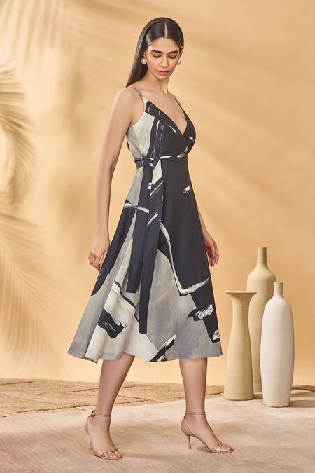 Buy_Masaba_Gray Linen V-neck Hidden Gaze Wrap Dress _Online_at_Aza_Fashions