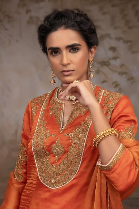 Buy Adi By Aditya Khandelwl Orange Silk Embroidery Split V-neck Burnt Hand Lehenga Set Buy_Adi By Aditya Khandelwl_Orange Silk Embroidery Split V-neck Burnt Hand Lehenga Set