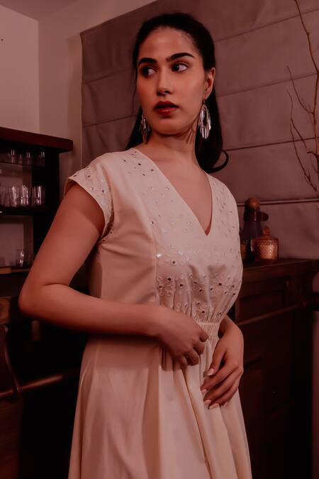 Beachbum_Yellow Poplin Sequins V-neck Pale Hand Embroidered Midi Dress _Online_at_Aza_Fashions