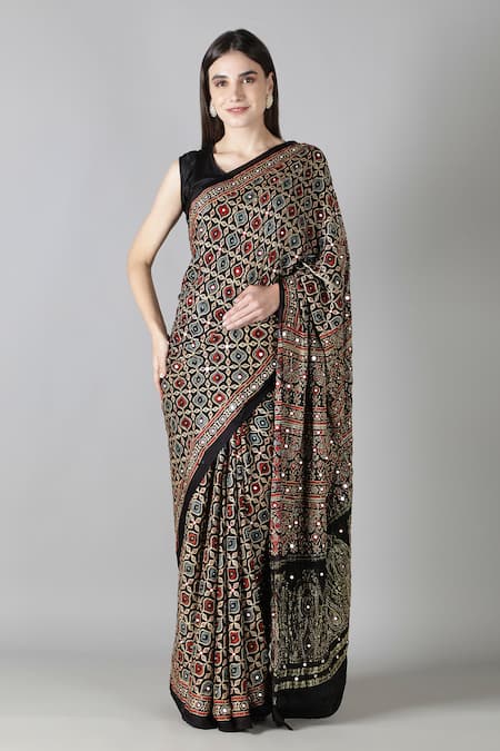 Sheeshakari Black Silk Sequins, Embroidery Printed Saree With Blouse Piece 