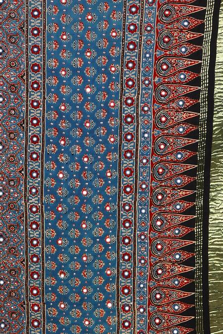 Buy_Sheeshakari_Blue Silk Sequins, Embroidery Printed Saree With Blouse 