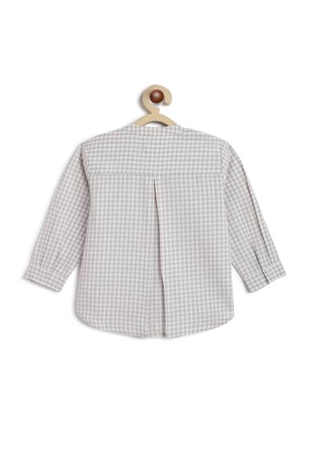 Shop Tiber Taber White Cotton Embroidery Baby Boy Train Set Shop_Tiber Taber_White Cotton Embroidery Baby Boy Train Set