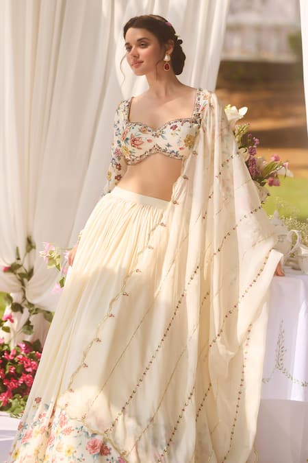 Buy_Lashkaraa_Ivory Silk Embroidery Scoop Neck Floral Classic Lehenga Set _Online_at_Aza_Fashions