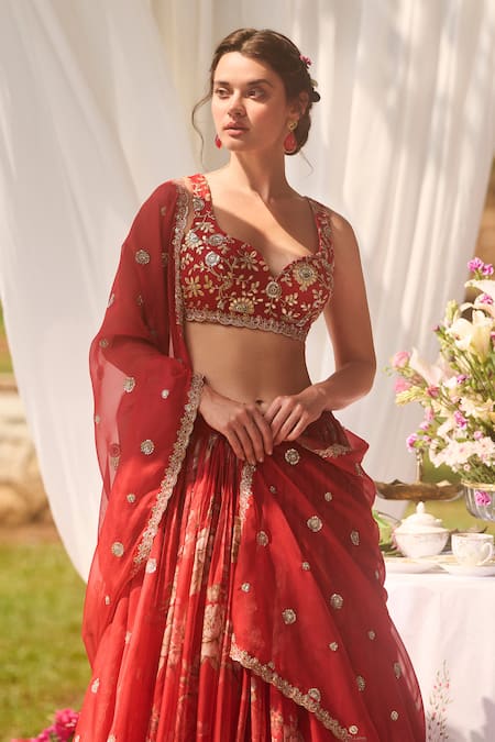 Buy_Lashkaraa_Red Organza Sequins, Embroidery Round Neck Printed Lehenga Set _Online_at_Aza_Fashions