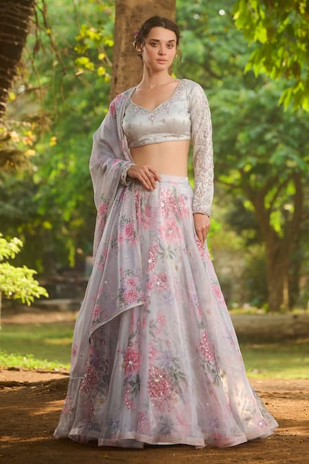 LASHKARAA Gray Net, Organza, Satin Embroidery, Sequins Round Neck Grey Floral Lehenga Set 
