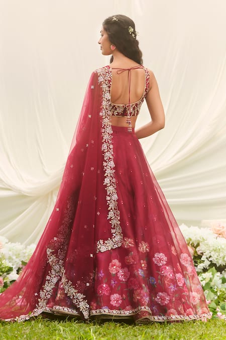 Lashkaraa Red Floral Embroidered Lehenga Set 