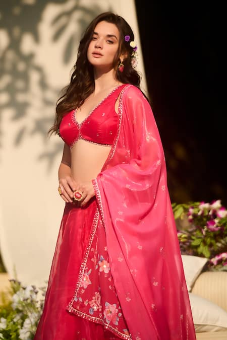 Lashkaraa_Pink Net, Organza Sequins, Embroidery Round Neck Hot Classic Lehenga Set_Online_at_Aza_Fashions