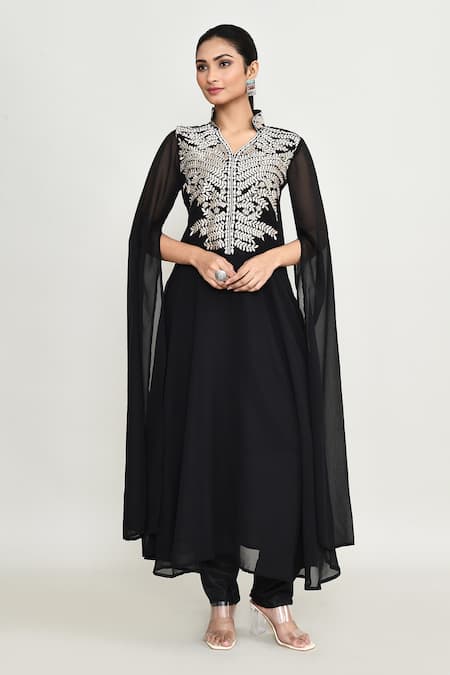 Abbaran Black Rayon Embroidery Collared Long Tunic 