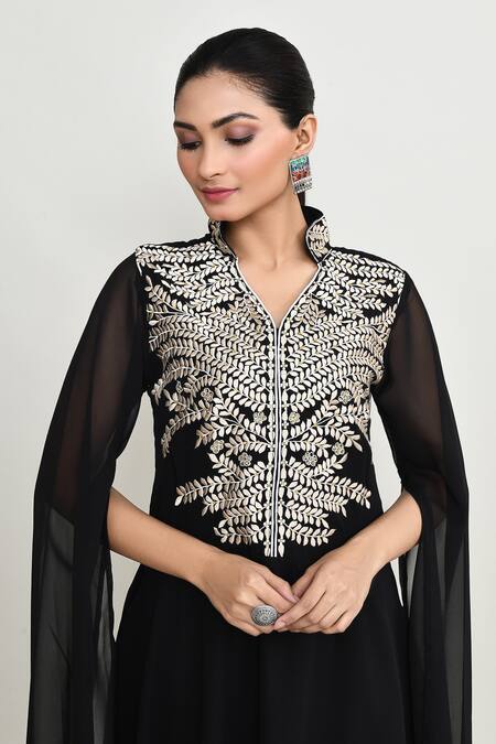 Buy_Abbaran_Black Rayon Embroidery Collared Long Tunic 