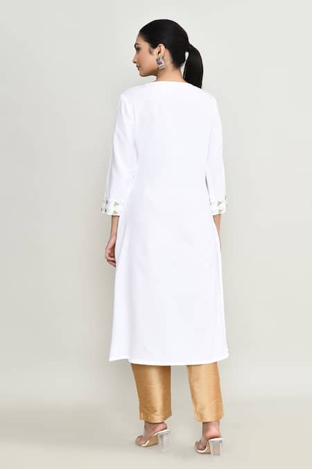 Abbaran White Embroidered Rayon Tunic 