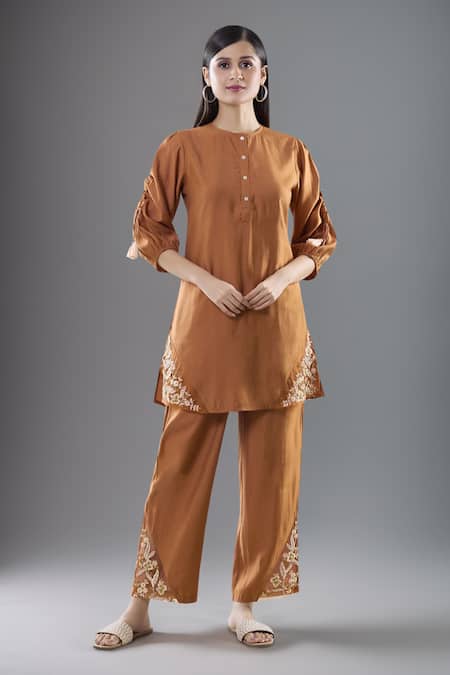 Samyukta Singhania Orange Viscose Embroidery Round Neck Kiaa Flora Tunic With Pant 