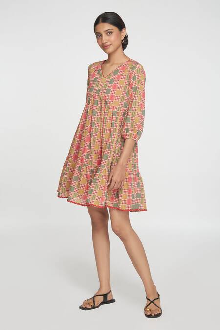 Sinjhar Red Cotton V-neck Printed Short Dress Online at Aza Fashions Sinjhar_Red Cotton V-neck Printed Short Dress _Online_at_Aza_Fashions