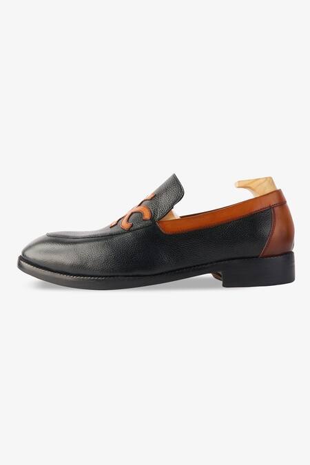 Buy_Whitemuds_Black Regent Slip Ons _Online_at_Aza_Fashions