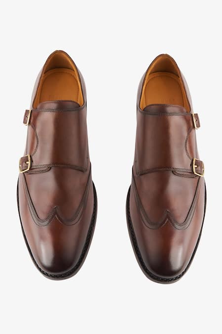 Whitemuds Vaasa Brown Monks 