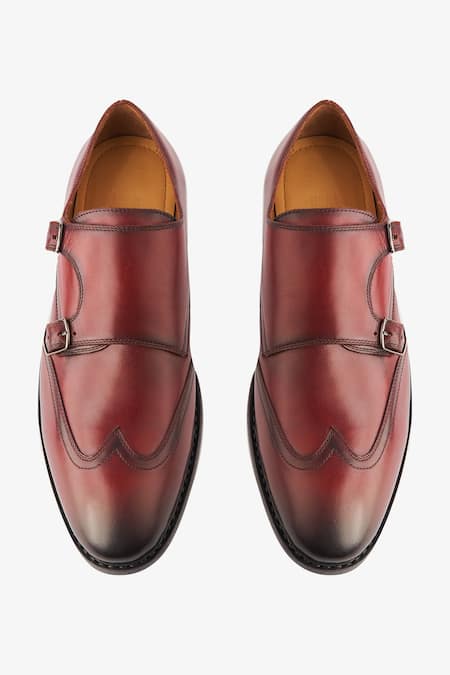 Whitemuds Vaasa Burgundy Monks 