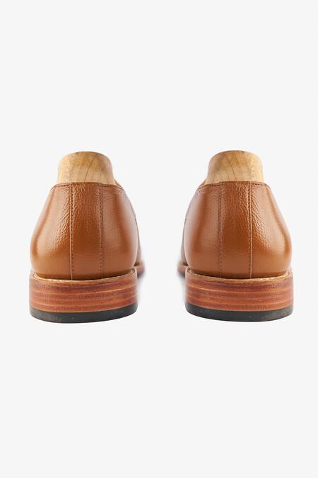 Shop_Whitemuds_Tan Bray Milled Oxfords _Online_at_Aza_Fashions