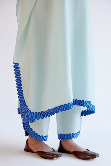 Buy_Devnaagri_Blue Tussar Piping V-neck Light Embroidered Kaftan Set _Online_at_Aza_Fashions